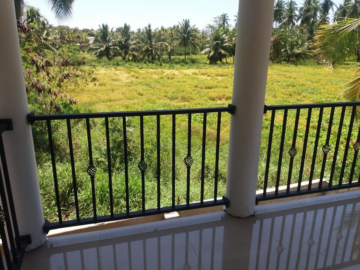 Amawin Resort Hambantota Exterior photo
