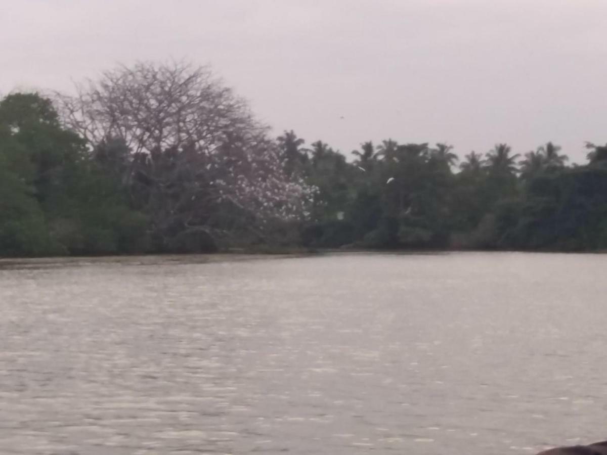 Amawin Resort Hambantota Exterior photo